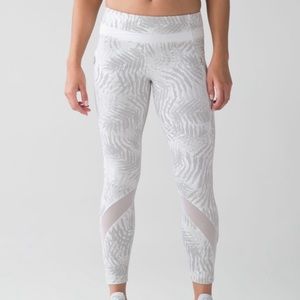 Lululemon leggings like new!
